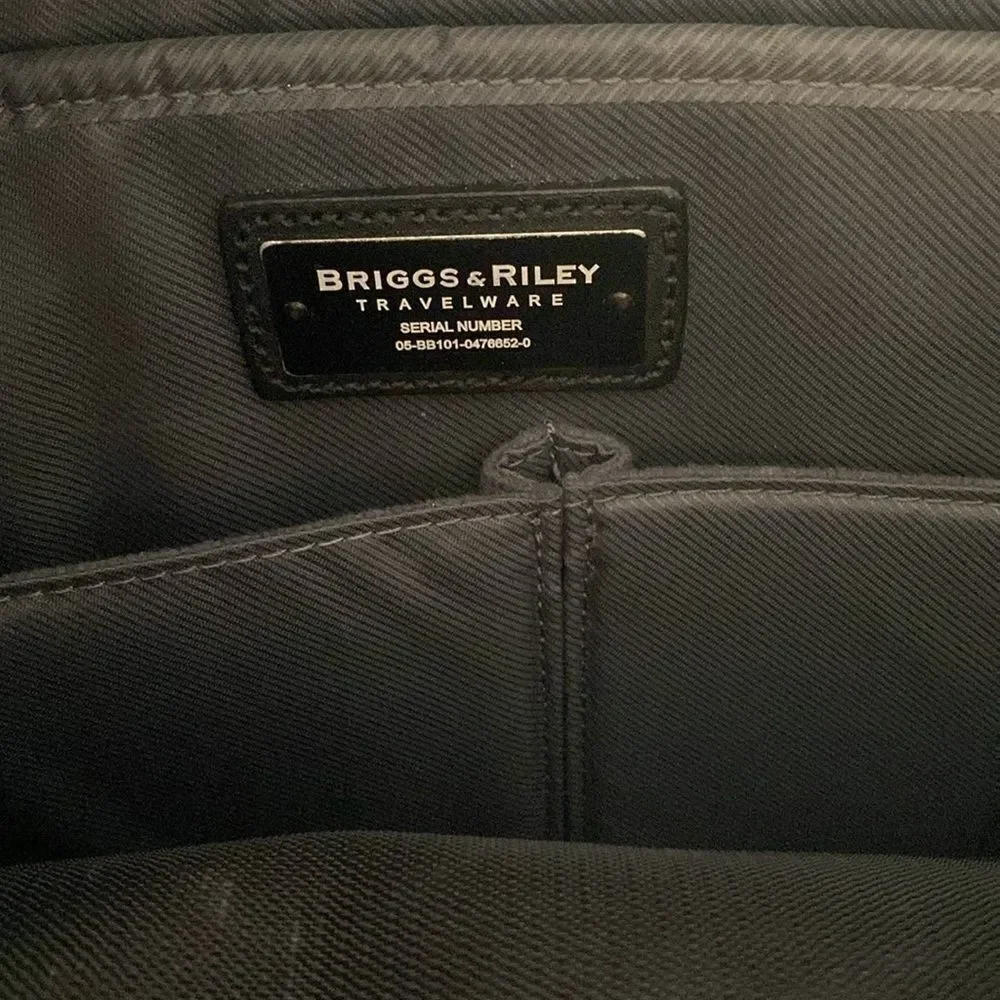BRIGGS & RILEY Travelware Black Nylon Briefcase with Removable Shoulder Strap